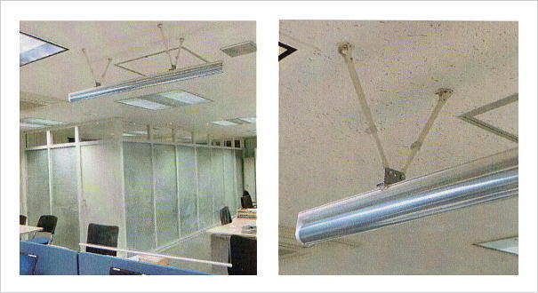 タチカワブラインドの透明ロールスクリーン伸縮吊り棒
