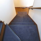階段のカーペット敷き込み工事